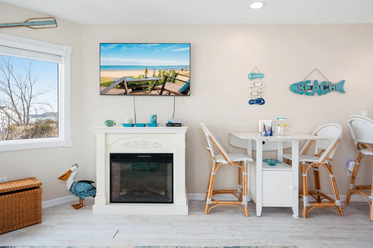 Coastal Duo 108 & 109 | Beachfront | Near Downtown + Tart Trail photo 7