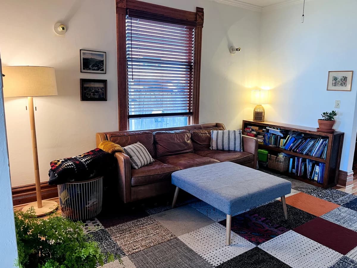 4BR Downtown House 213 W 10th St. photo 5