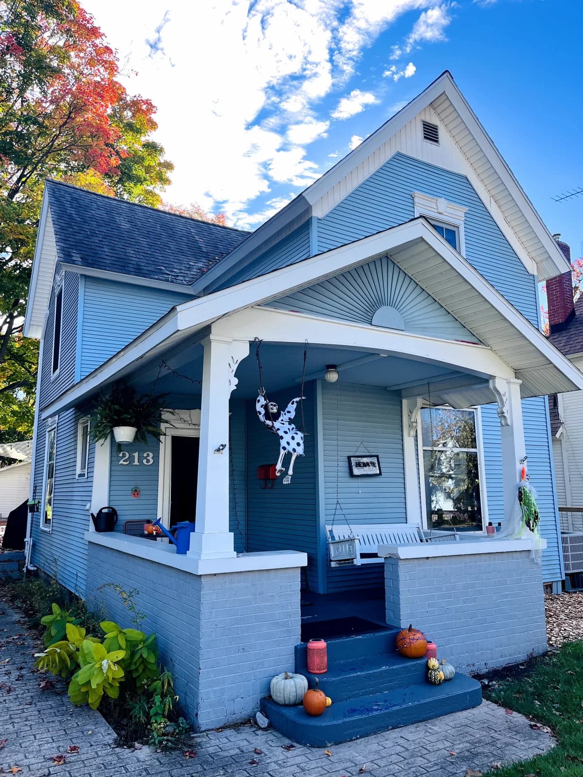 4BR Downtown House 213 W 10th St. photo 40