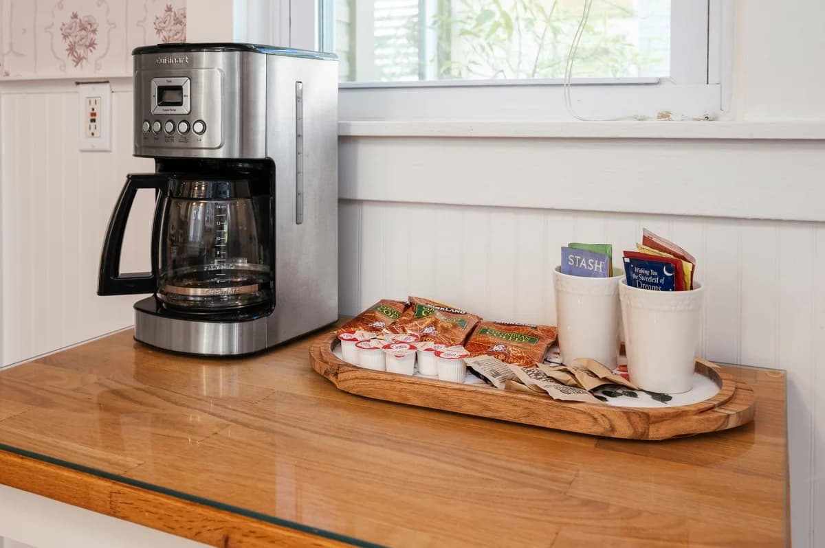 Astra Cottage | Hottub | 3BR Near Downtown & TART Trail | Grill photo 21