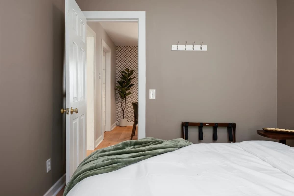 Astra Cottage | Hottub | 3BR Near Downtown & TART Trail | Grill photo 32