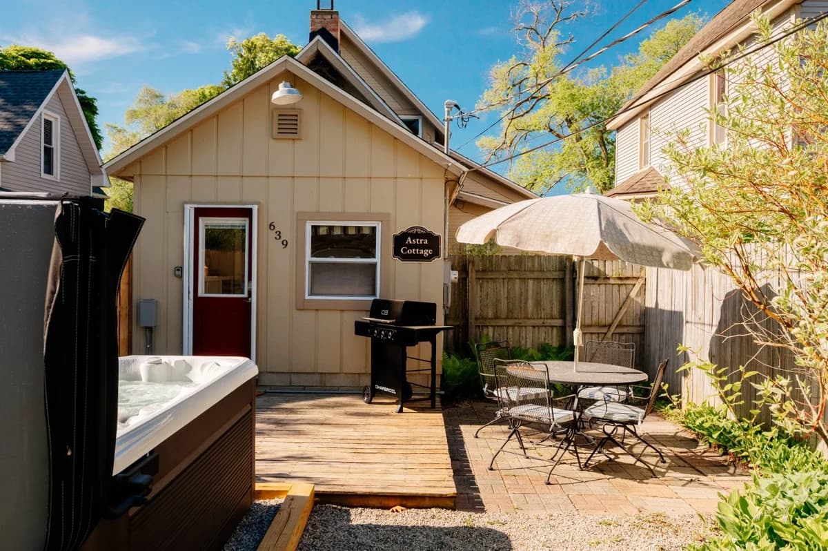Astra Cottage | Hottub | 3BR Near Downtown & TART Trail | Grill photo 45