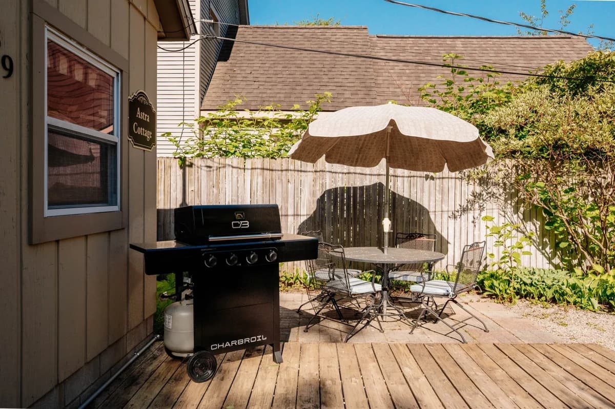 Astra Cottage | Hottub | 3BR Near Downtown & TART Trail | Grill photo 47