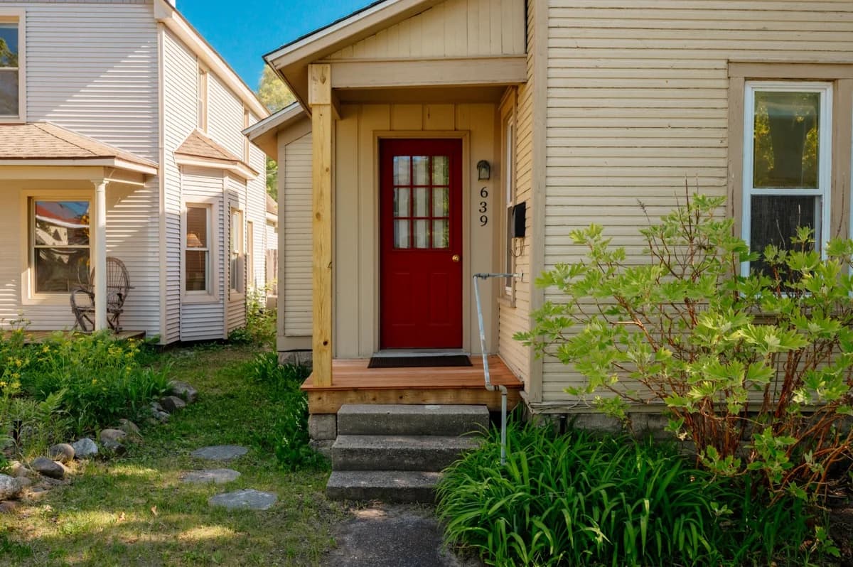 Astra Cottage | Hottub | 3BR Near Downtown & TART Trail | Grill photo 52