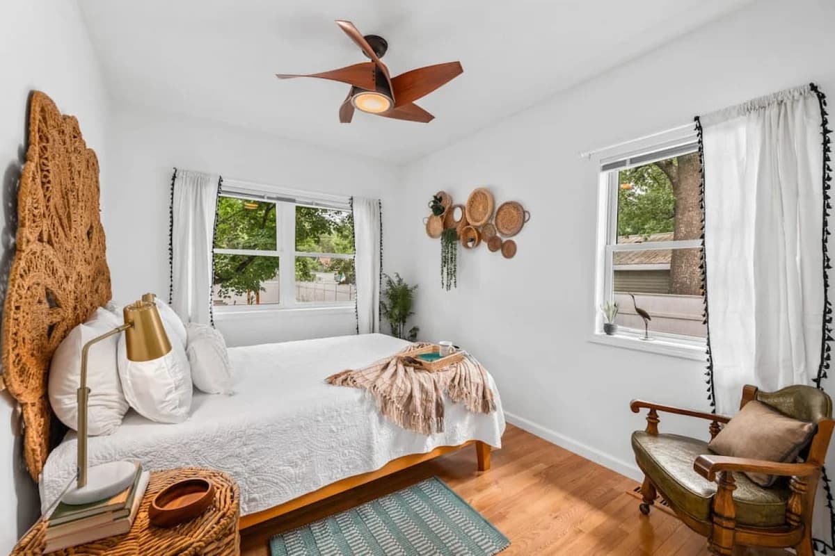 Bohemian Retreat |4BR Home|Downtown|Beach|Wineries photo 4
