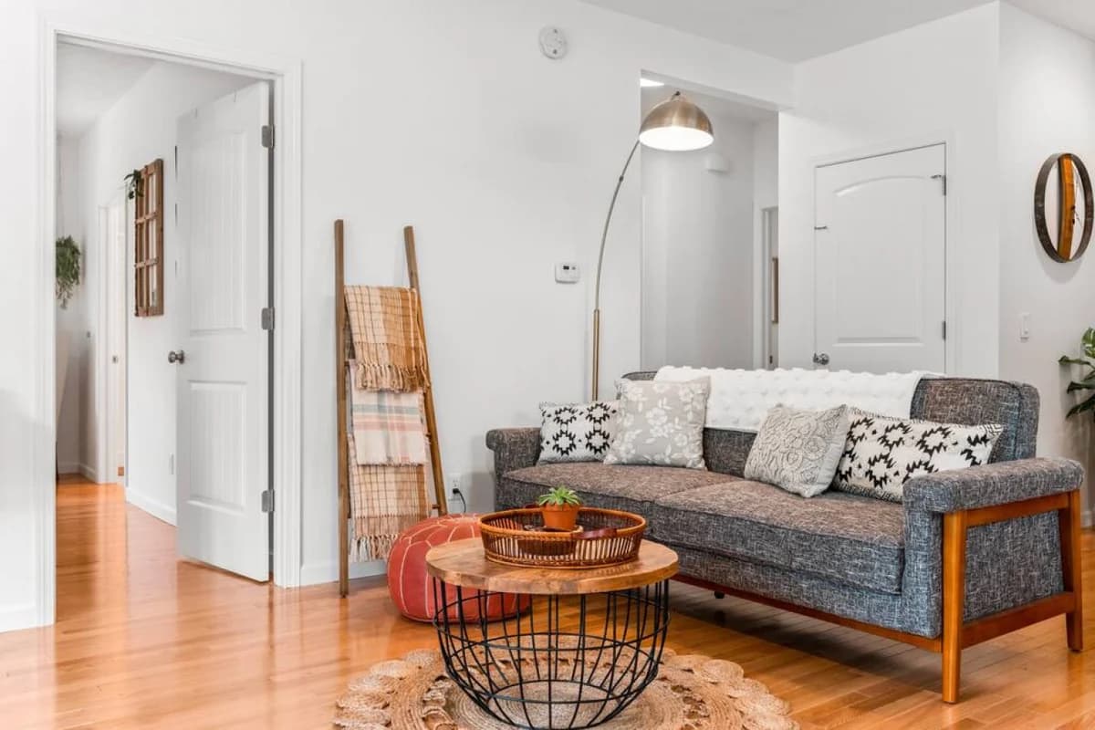 Bohemian Retreat |4BR Home|Downtown|Beach|Wineries photo 9