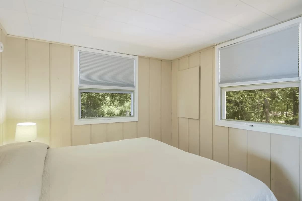 Boona Vista|Lake Michigan Beach Front Cottage photo 8