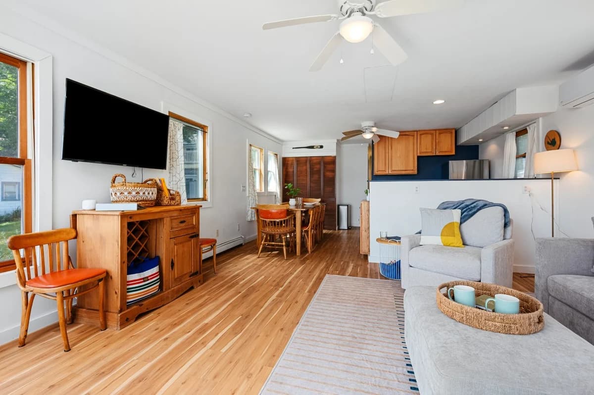 Camp Haven | Sandpiper Cottage | 4BR Beachfront | Glen Lake photo 12