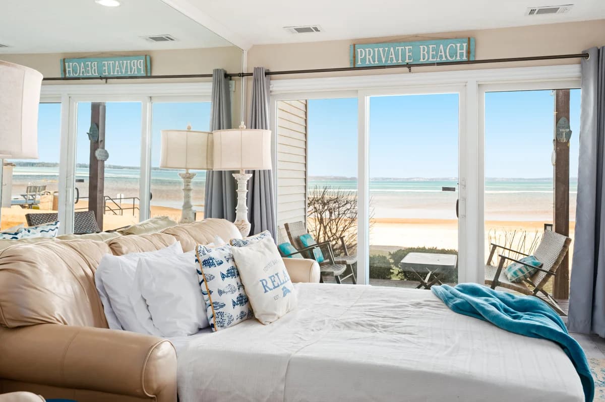 Coastal Serenity 108 |Beachfront Condo |Near Downtown photo 4