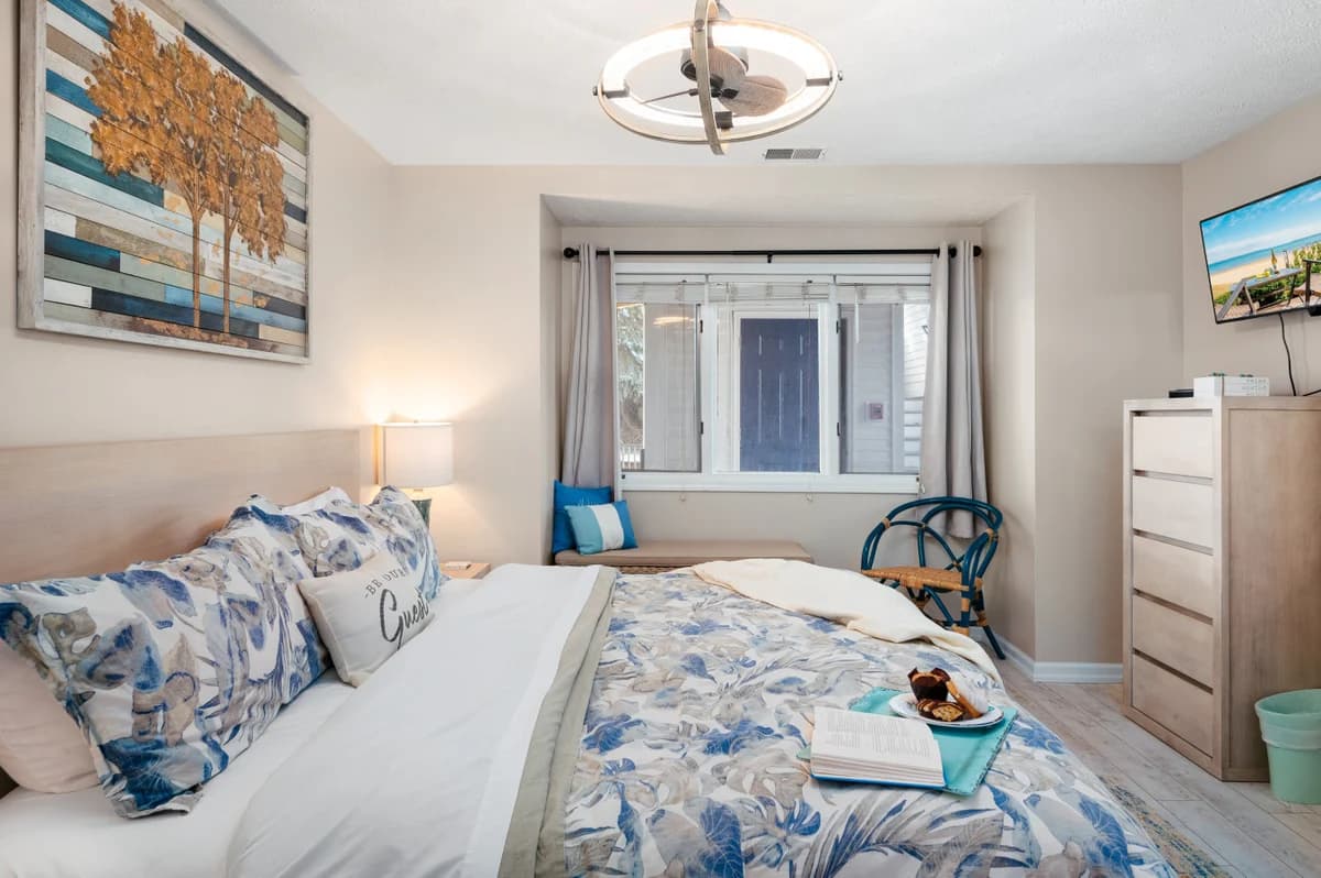 Coastal Serenity 108 |Beachfront Condo |Near Downtown photo 9