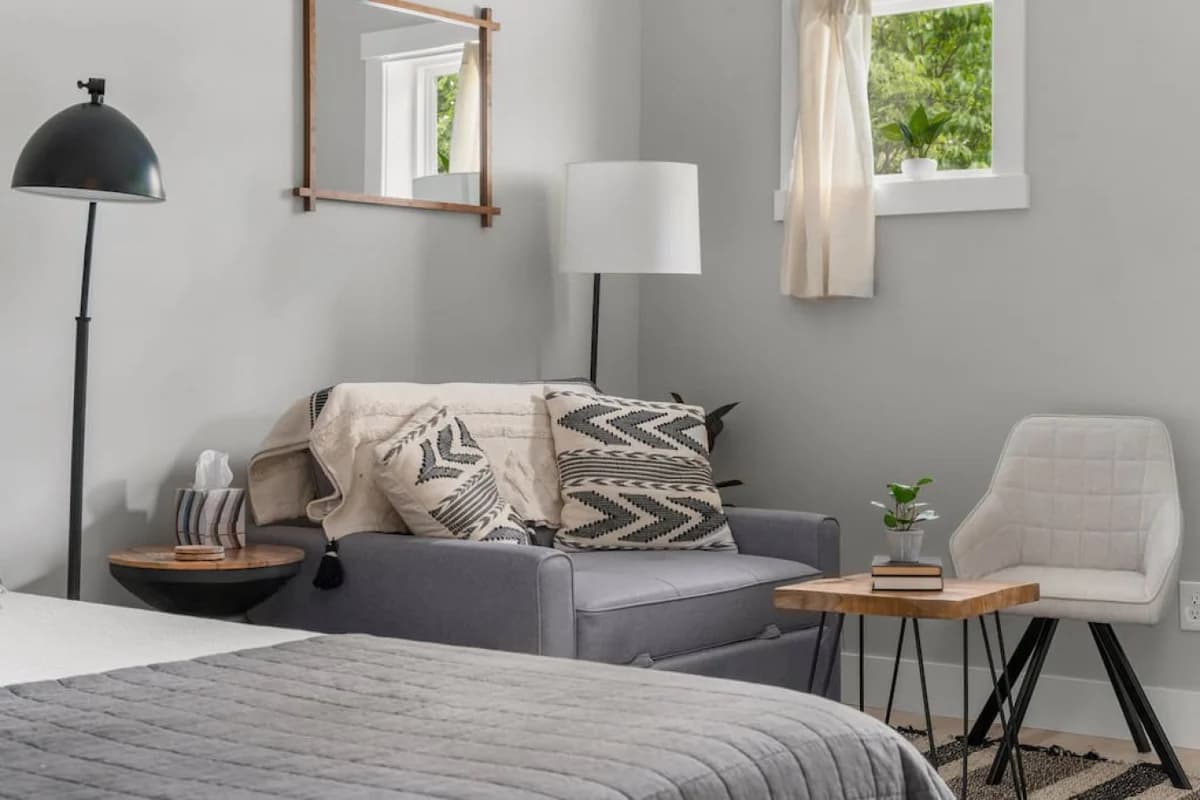 H Studio |Close to Downtown|Beaches|Wineries photo 12