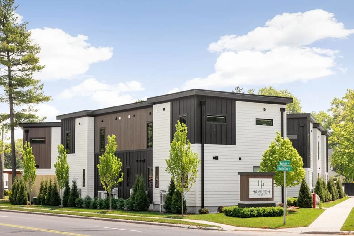 Hamilton Place | Bayside Building 8BR | Near Downtown Beaches photo 38