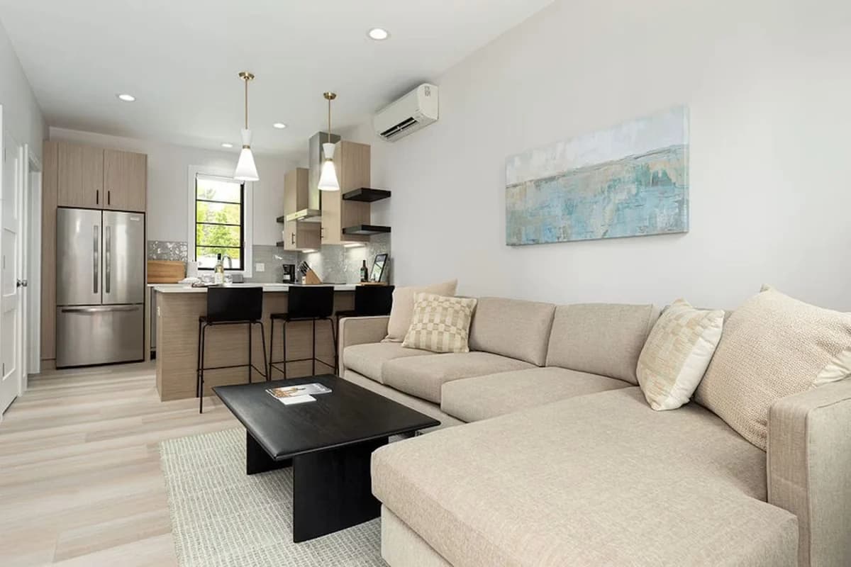 Hamilton Place | Dunecrest Building 10BR | Near Downtown + Trails photo 5