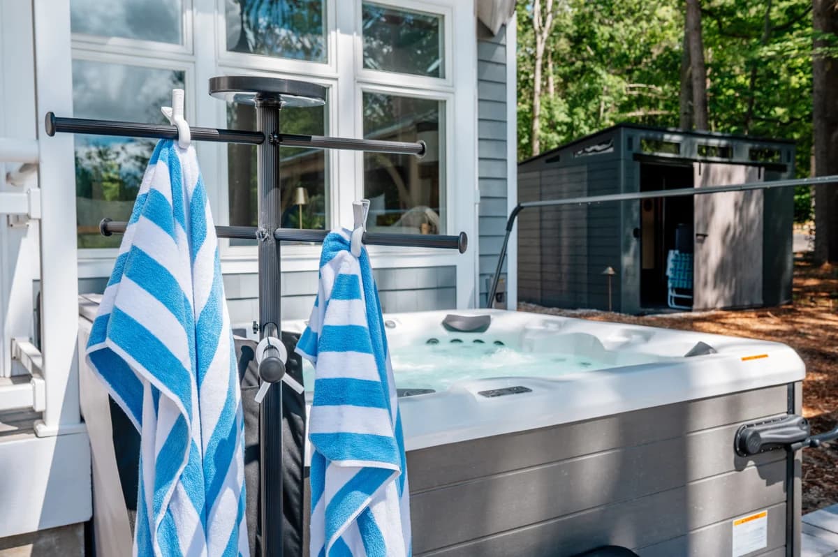 Hottub After Dune Delight |5BR Home |River|Kayaks|Beaches photo 80