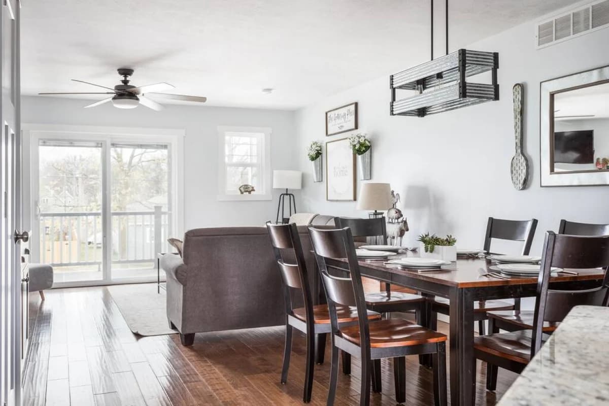 Hygge | 3BD Townhome | Downtown | Wineries | Beaches photo 16