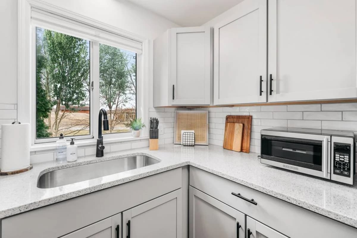 Japandi | 3BD Townhome| Near Downtown | Beaches | Wineries photo 24