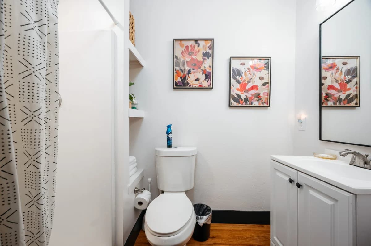 L Studio |Close to Downtown|Beaches|Wineries photo 14