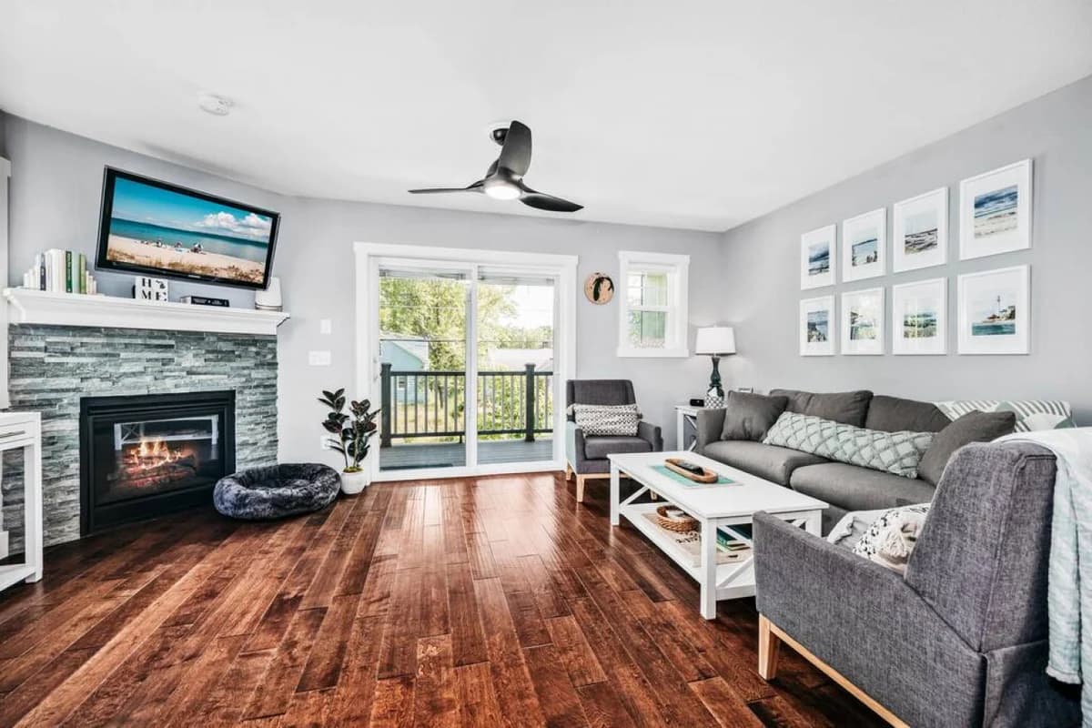 Lakescape · Modern 3BD Townhome