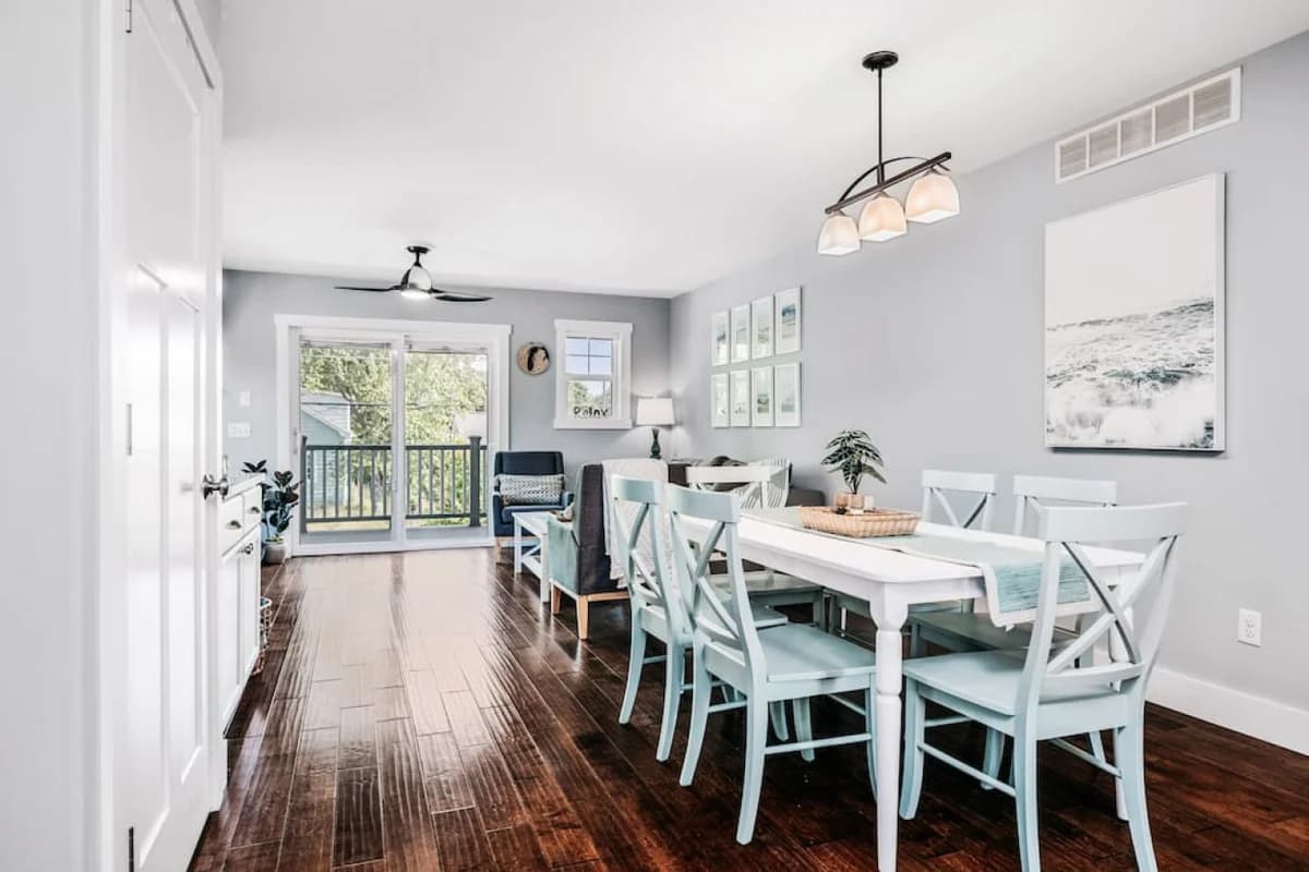Lakescape | Modern 3BD Townhome |Downtown|Wineries photo 7