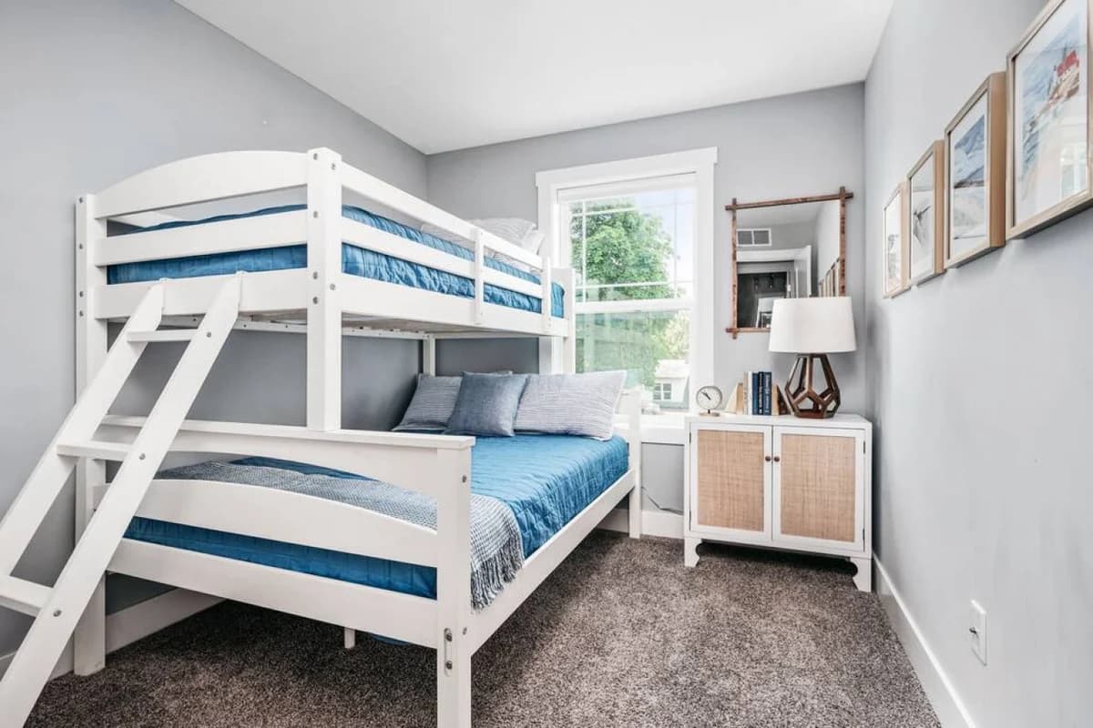 Lakescape | Modern 3BD Townhome |Downtown|Wineries photo 11