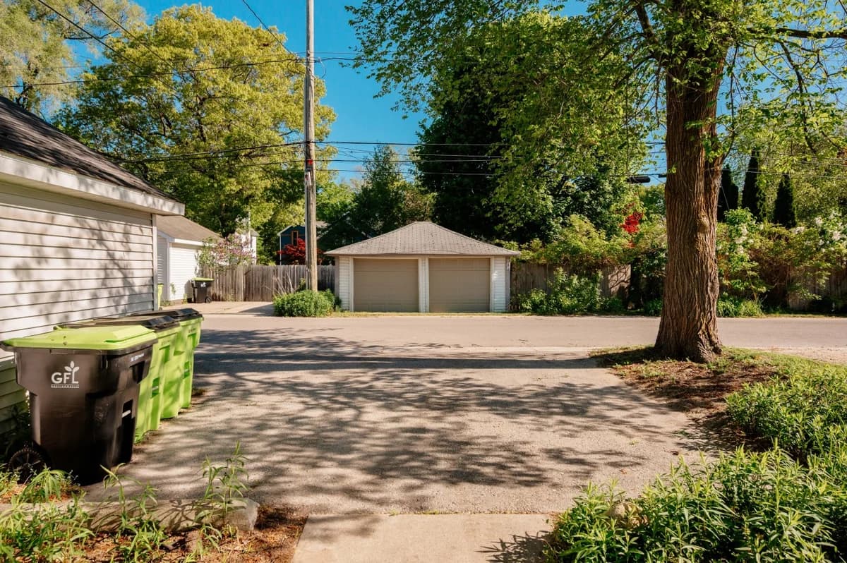 Luna Cottage | Hottub | 3BR House Near Downtown & TART Trail | Grill photo 50