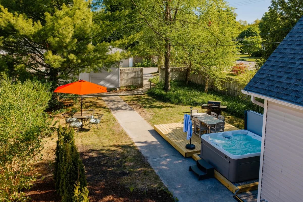 Luna Cottage | Hottub | 3BR House Near Downtown & TART Trail | Grill photo 55