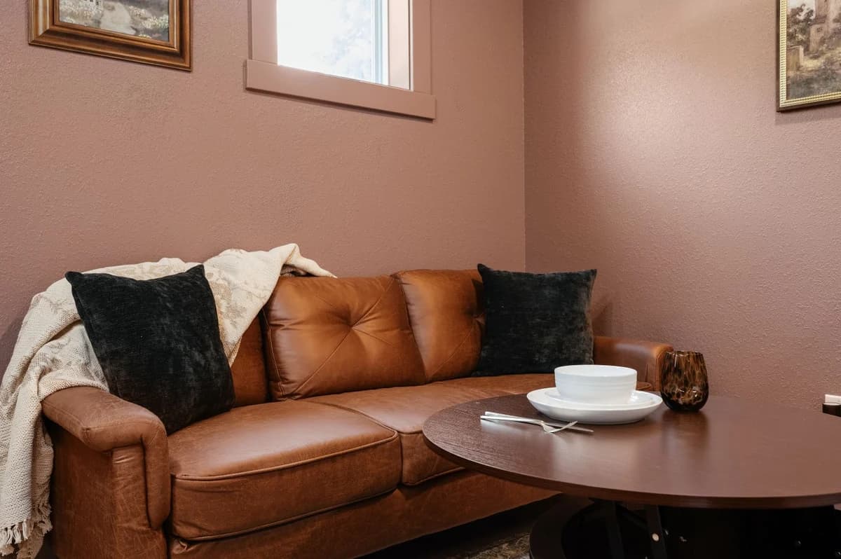 Moody Maison Studio | Near Downtown & Beaches photo 22