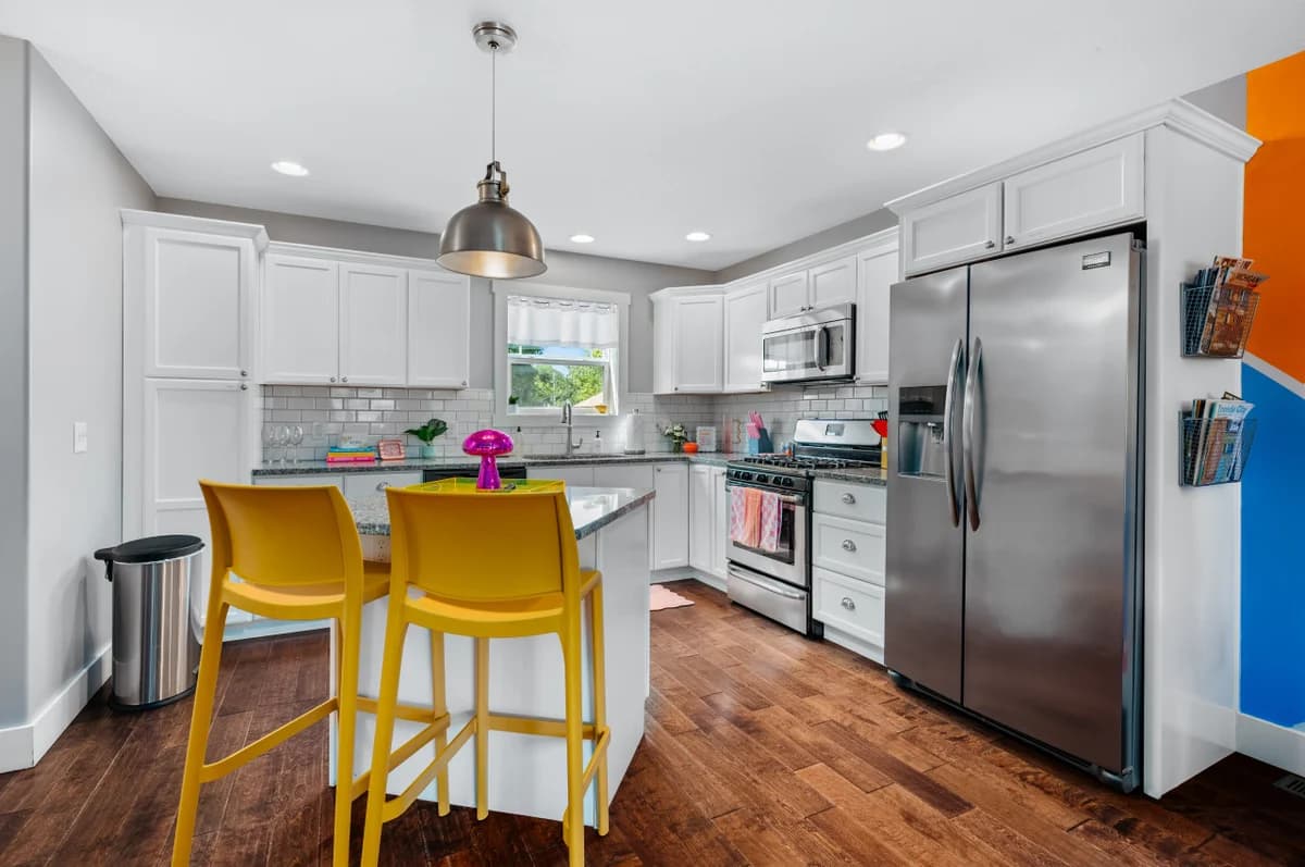 The Emerald Nest | 3BR Townhome |Near Downtown |Beach |Wineries photo 2
