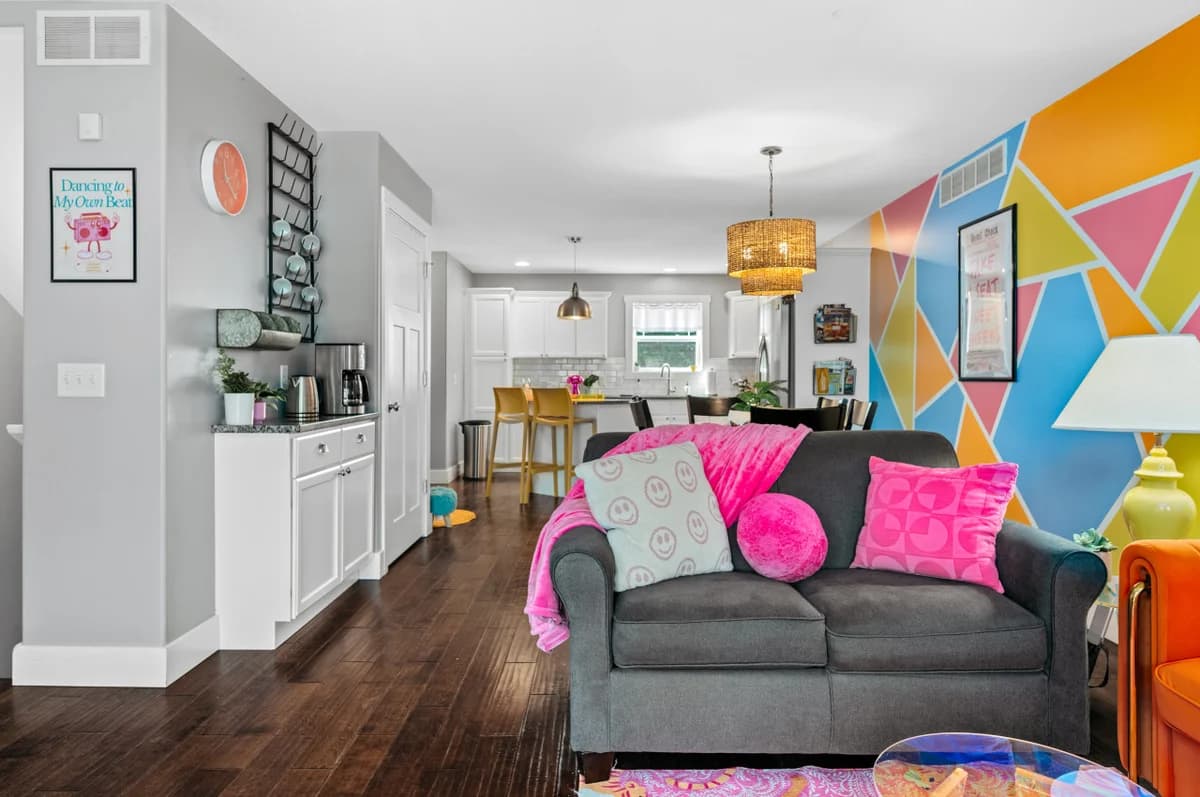The Emerald Nest | 3BR Townhome |Near Downtown |Beach |Wineries photo 19