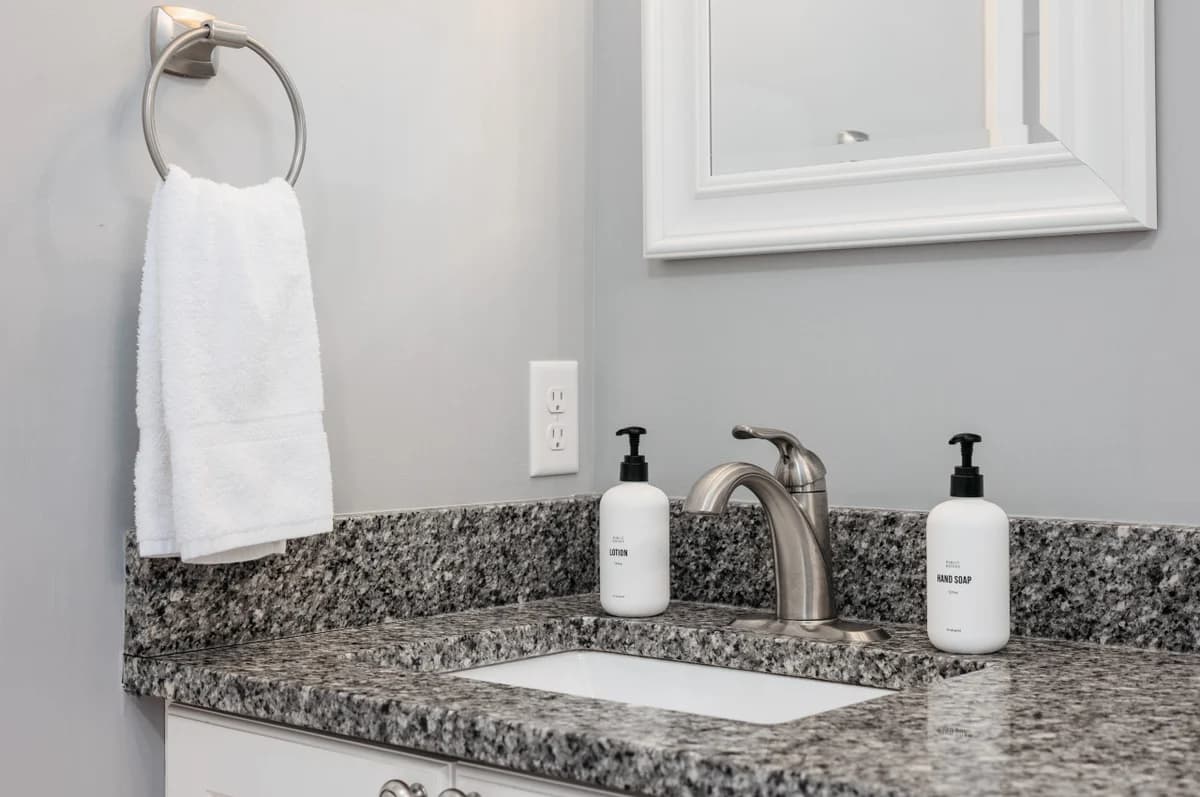 The Emerald Nest | 3BR Townhome |Near Downtown |Beach |Wineries photo 47