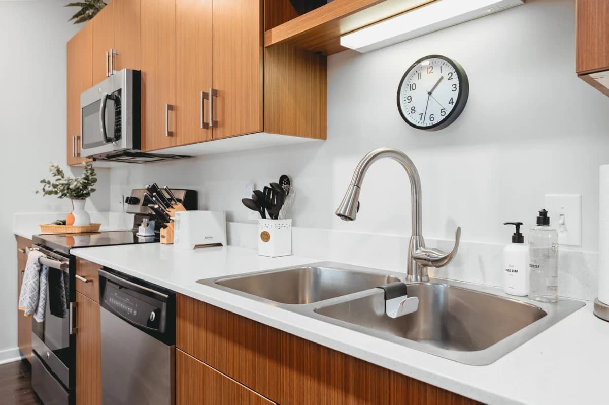 *NEW* Great Escape 404: 2BR Condo Near Downtown and Bay photo 49