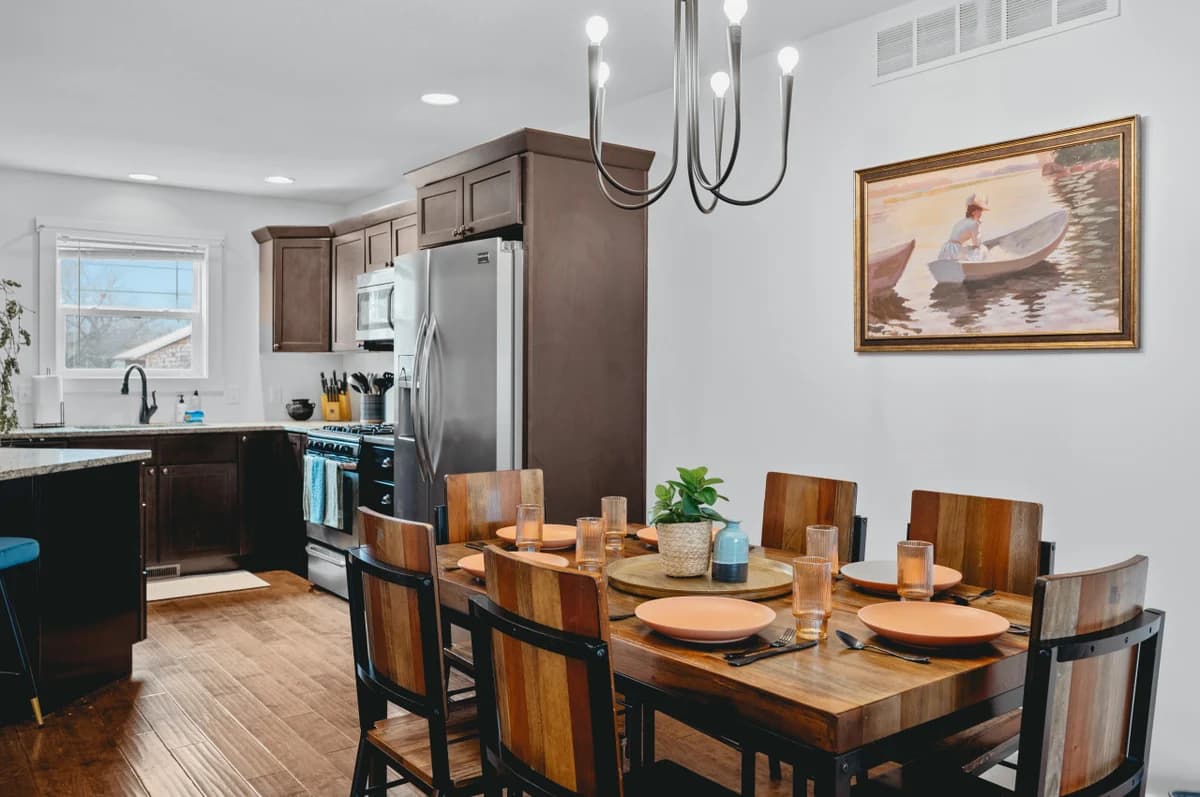 Ivy House: 3BR Townhome Downtown Beaches Wineries photo 6