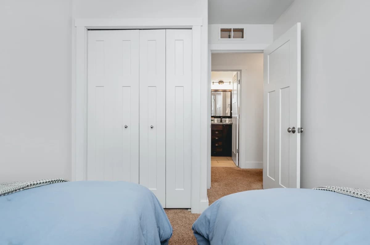 Ivy House: 3BR Townhome Downtown Beaches Wineries photo 37
