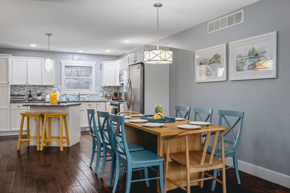 *NEW* The Marina 3BD Townhome Downtown Beaches Wineries photo 5