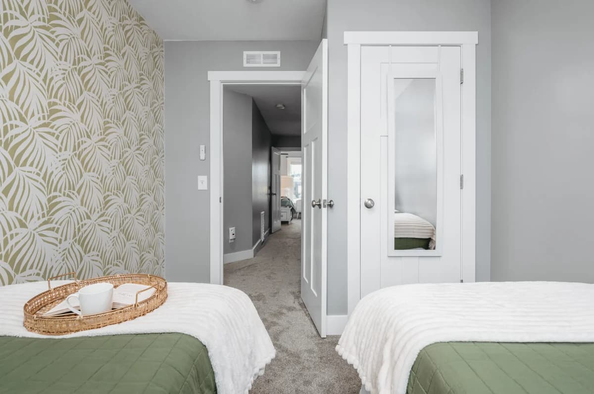 *NEW* The Marina 3BD Townhome Downtown Beaches Wineries photo 39