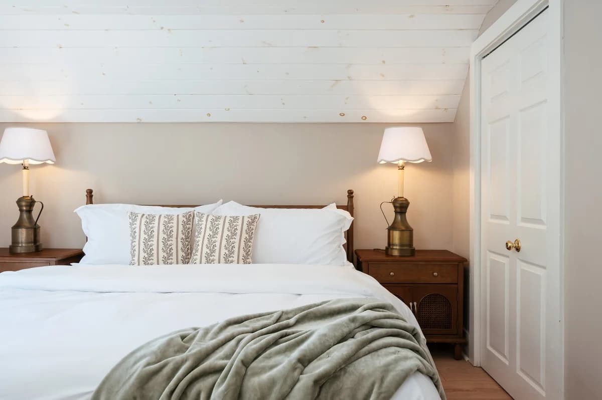 Northern Sky Cottages | 3 Houses | 8BR | 4BA | 2 Hot Tubs | Game Shed & Private Yard photo 48