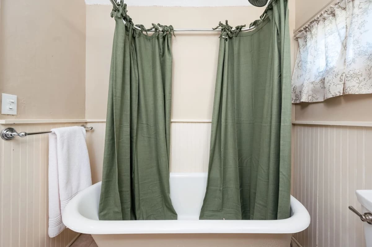 Northern Sky Cottages | 3 Houses | 8BR | 4BA | 2 Hot Tubs | Game Shed & Private Yard photo 72