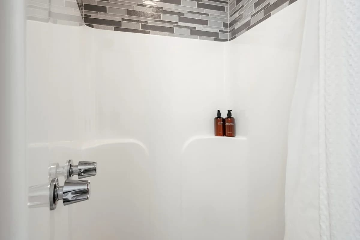 Northern Sky Cottages | 3 Houses | 8BR | 4BA | 2 Hot Tubs | Game Shed & Private Yard photo 77