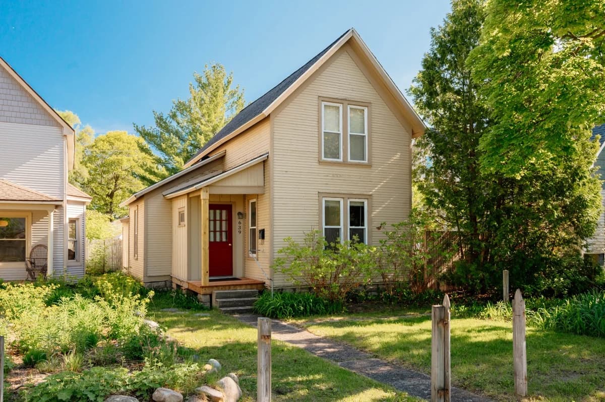Northern Sky Cottages | 3 Houses | 8BR | 4BA | 2 Hot Tubs | Game Shed & Private Yard photo 101