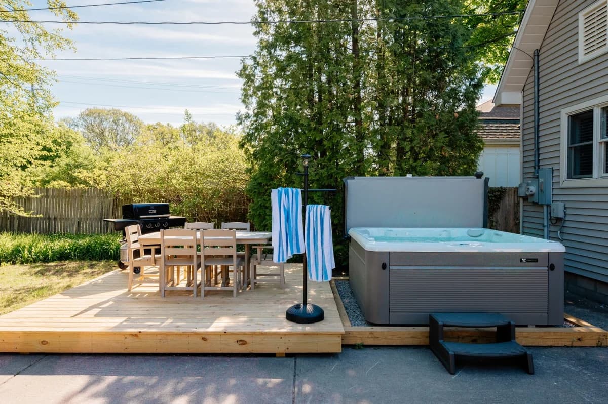 Northern Sky Cottages | 3 Houses | 8BR | 4BA | 2 Hot Tubs | Game Shed & Private Yard photo 106