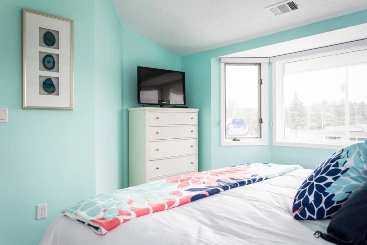Oasis 321 | Beachfront Condo | Downtown + Tart Trail photo 15