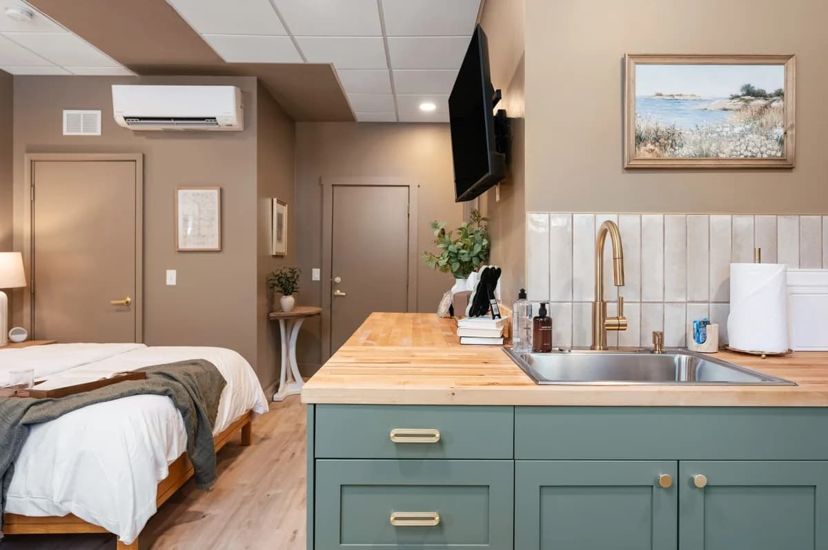 Sage Solace Studio | Near Downtown & Beaches photo 22