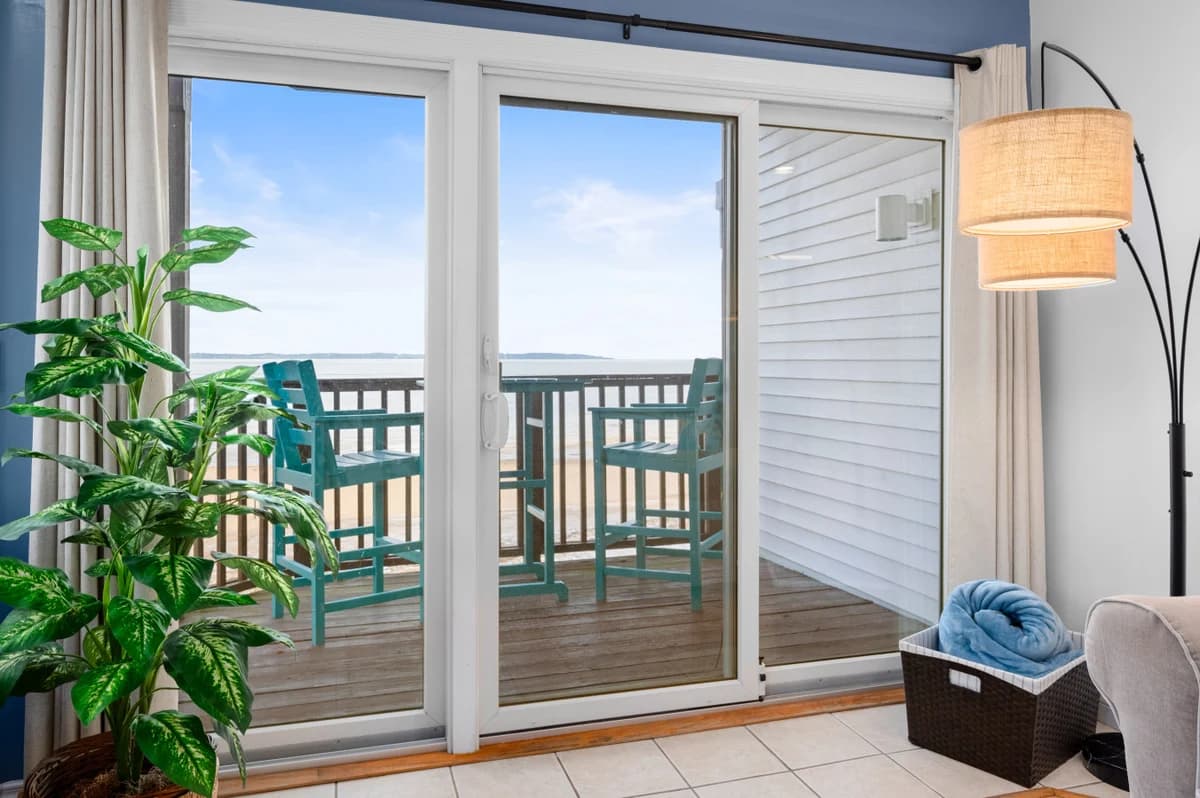 Sauna Beach Bliss 211|Balcony|Beach Front|Beach|Downtown photo 2