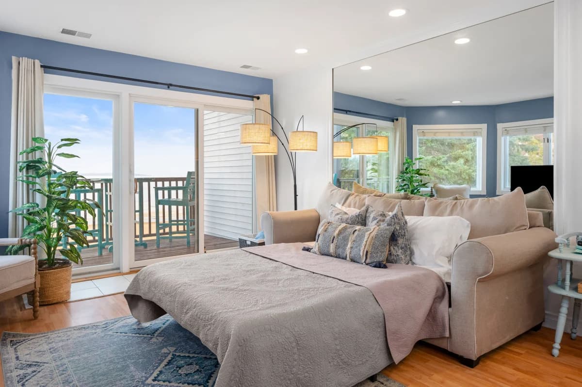 Sauna Beach Bliss 211|Balcony|Beach Front|Beach|Downtown photo 5