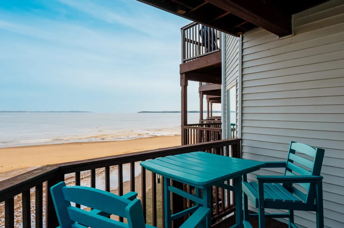 Sauna Beach Bliss 211|Balcony|Beach Front|Beach|Downtown photo 8