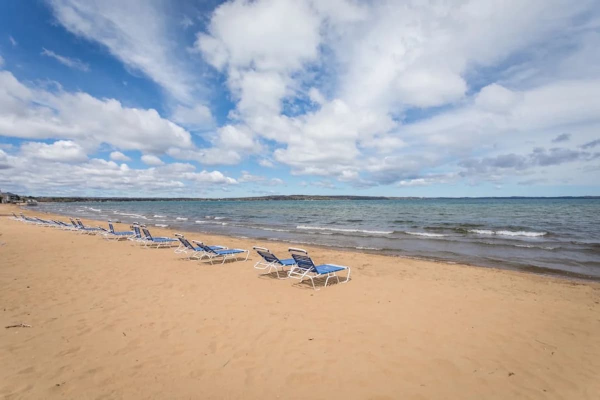 Sauna Beach Bliss 211|Balcony|Beach Front|Beach|Downtown photo 40