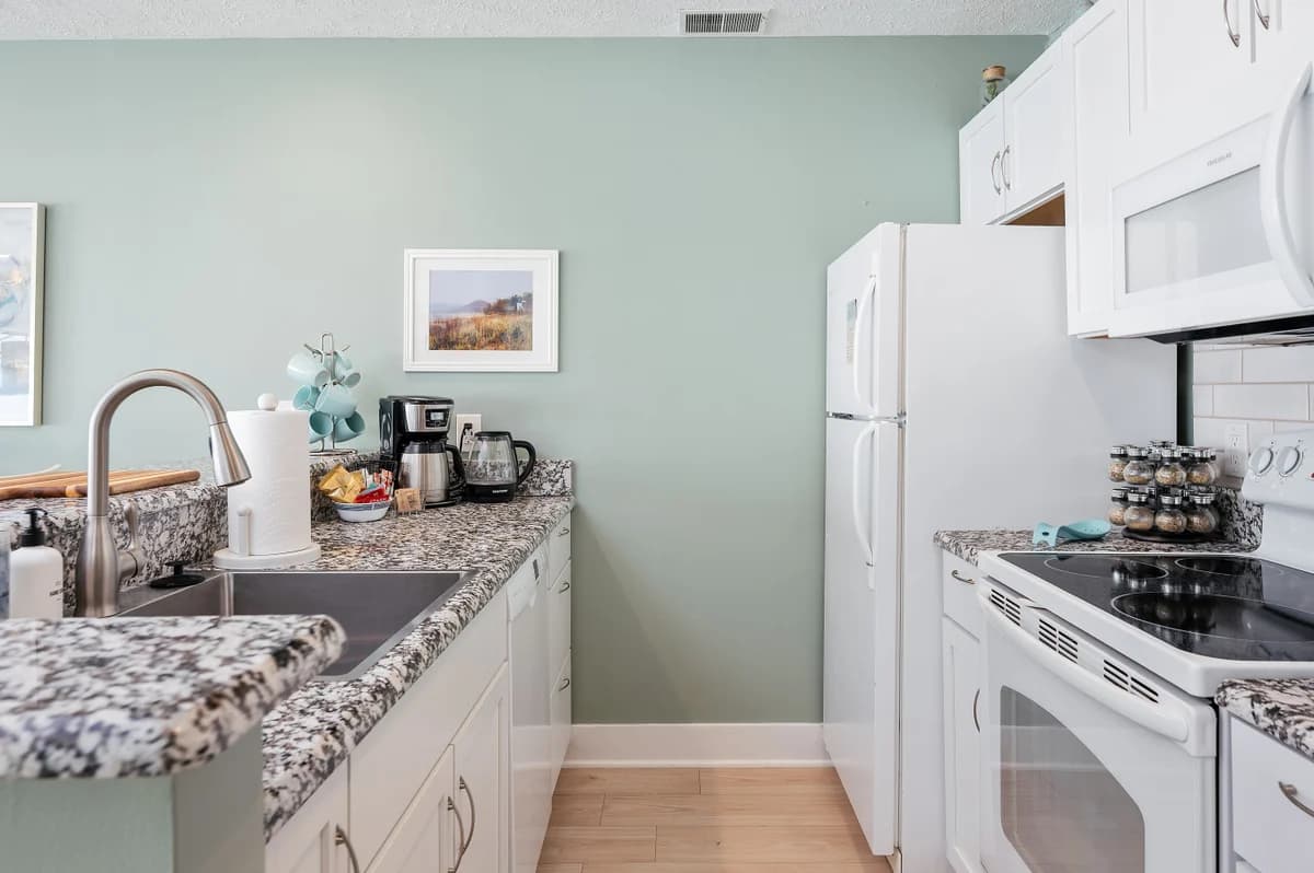 Sauna Beach Haven 106 | Beachfront Condo Near Downtown & TART Trail photo 16