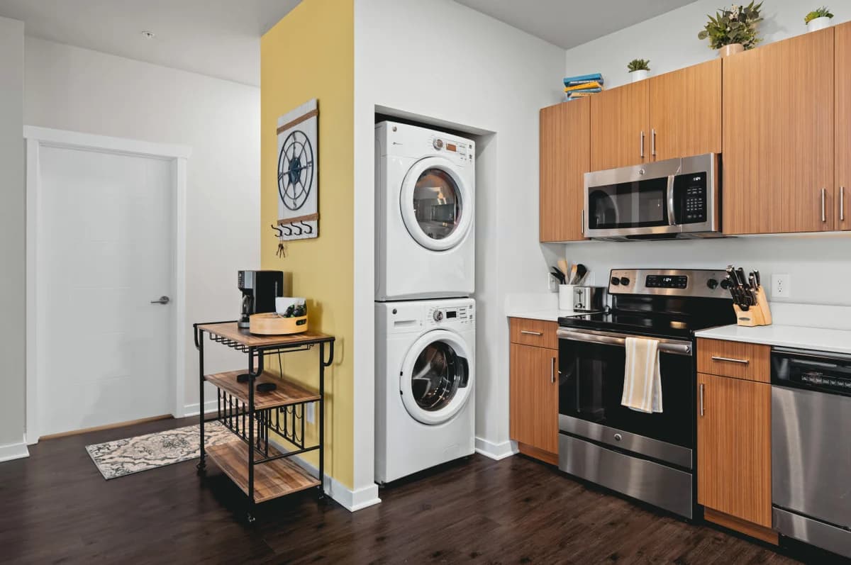Shoreline: 2BR Condo Near Downtown, The Bay and Wineries photo 40