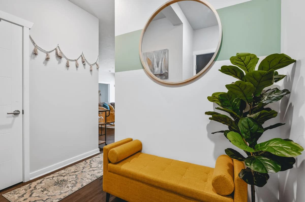 Shoreline: 2BR Condo Near Downtown, The Bay and Wineries photo 47