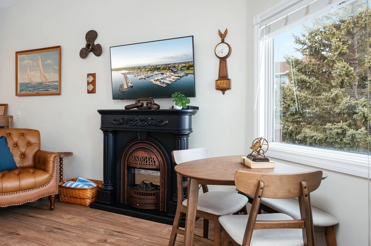 Stateroom 322 | Beachfront Condo | Downtown + Tart Trail photo 4